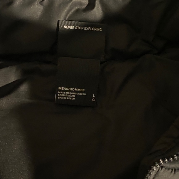 North Face Puffer Jacket - Picture 2 of 3